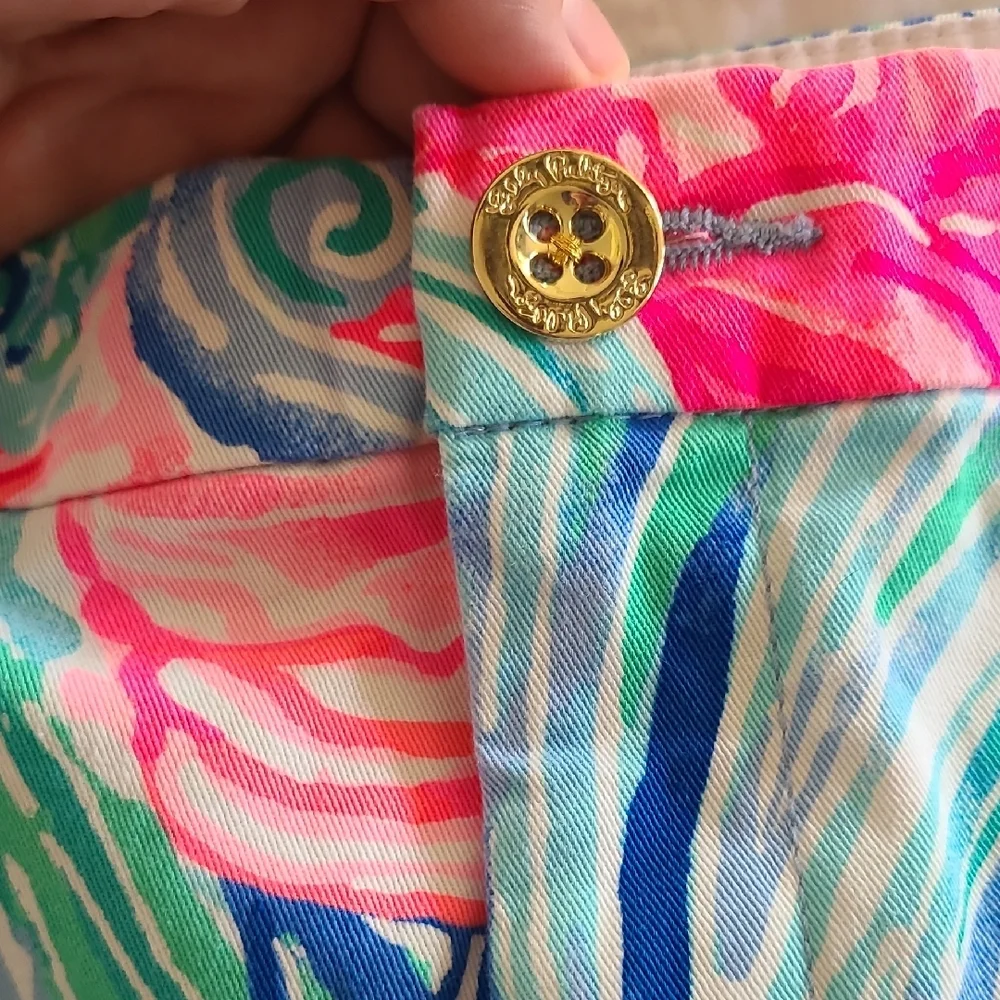 Lilly Pulitzer BUTTERCUP Scalloped Shorts In BEACH PLEASE Size 12 Excellent - Picture 6 of 6